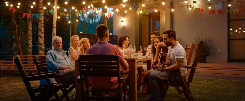 Gartenparty-Beleuchtung: 7 Tipps für optimales Licht