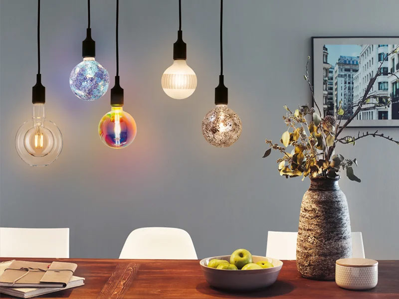 Dekorative bunte Leuchtmittel