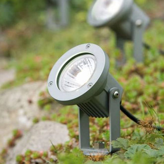 Erdspießleuchte für Pflanzen und Blumenbeete