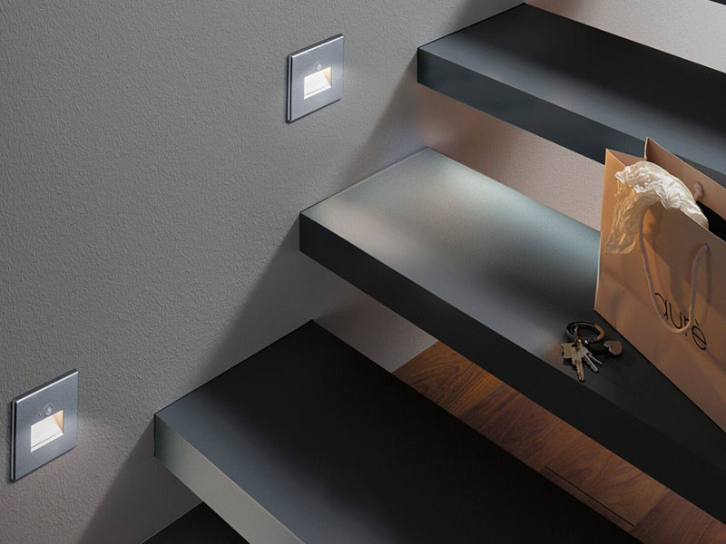 Treppenleuchten online kaufen - Beleuchtung für Treppenhaus und Stufen