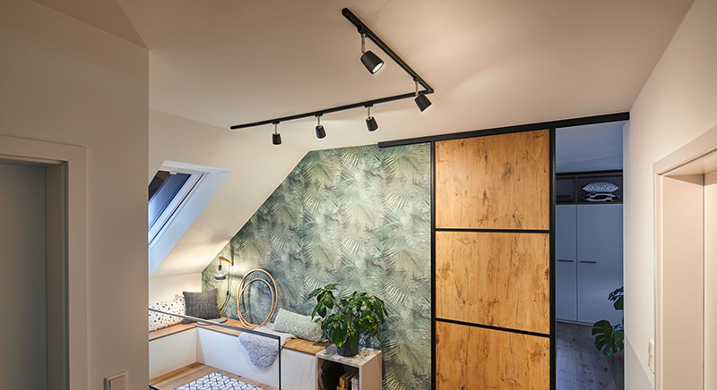 Schienensysteme für lange, schmale und verwinkelte Flure