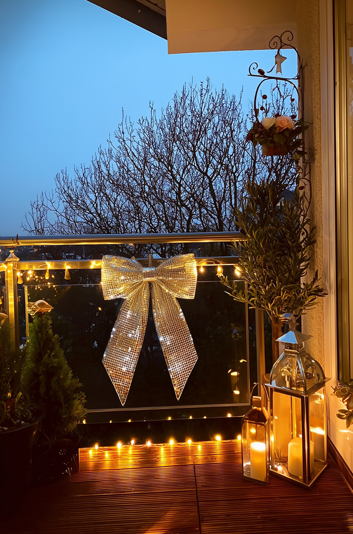 Bodenstehende XXL-Laternen und Windlichter sind auch im Winter stimmungsvoll