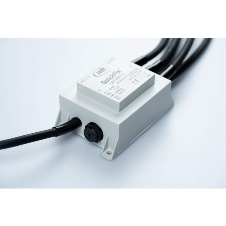MK-Illumination QuickFix®QF+ LED Box 5, Verteilerdose mit 5 Ausg.,max. pro Ausgang:1800W / max aller Ausgänge 1800W