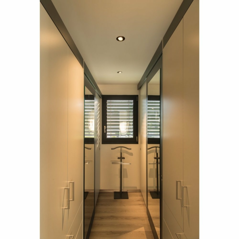 SLV NEW TRIA 68 I CS Indoor LED Deckeneinbauleuchte schwarz rund 2700K 38° inkl. Treiber Clipfedern