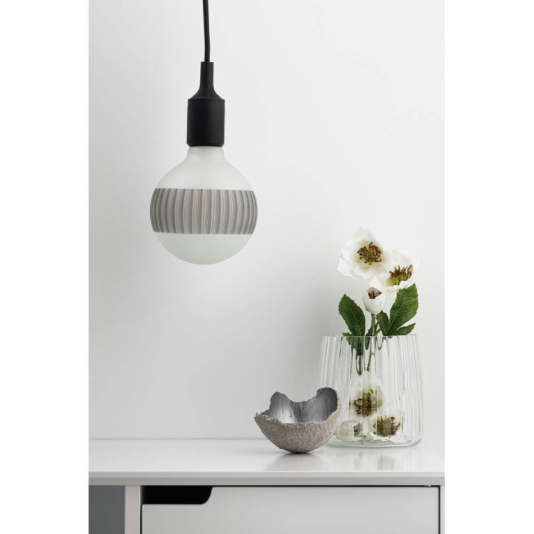 Paulmann LED G125 Ringspiegel Schwarz matt liniert E27 2.700K dimmbar