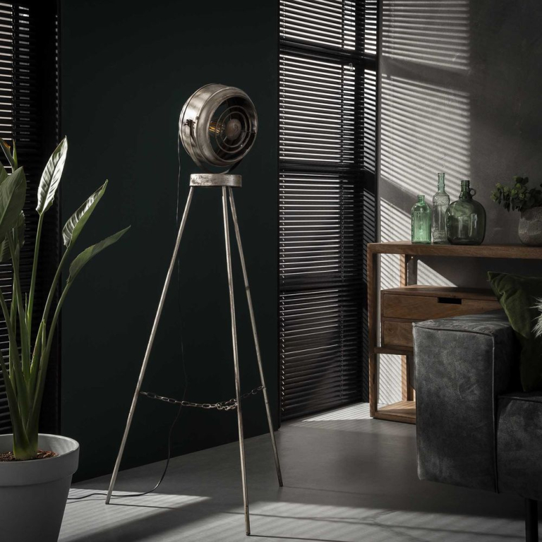 famlights | Stehleuchte Leo in Silber E27 1330mm