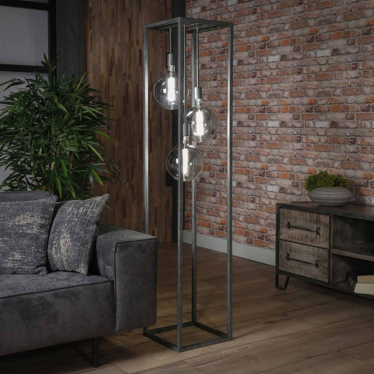 famlights | Stehleuchte Quentin in Silber E27 3-flammig