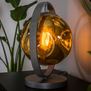 famlights | Tischleuchte Leonora in Altsilber und Bernstein E27
