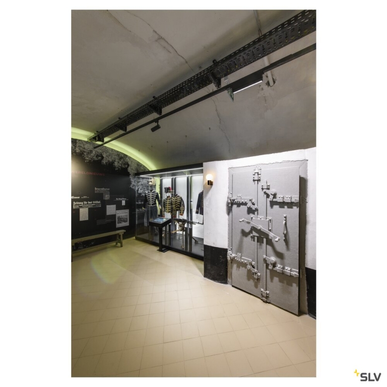 SLV VARYT, Wandaufbauleuchte, rund, 1x 6W E14 IP44 schwarz