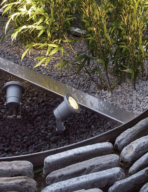 Gartestrahler mit Erdspieß