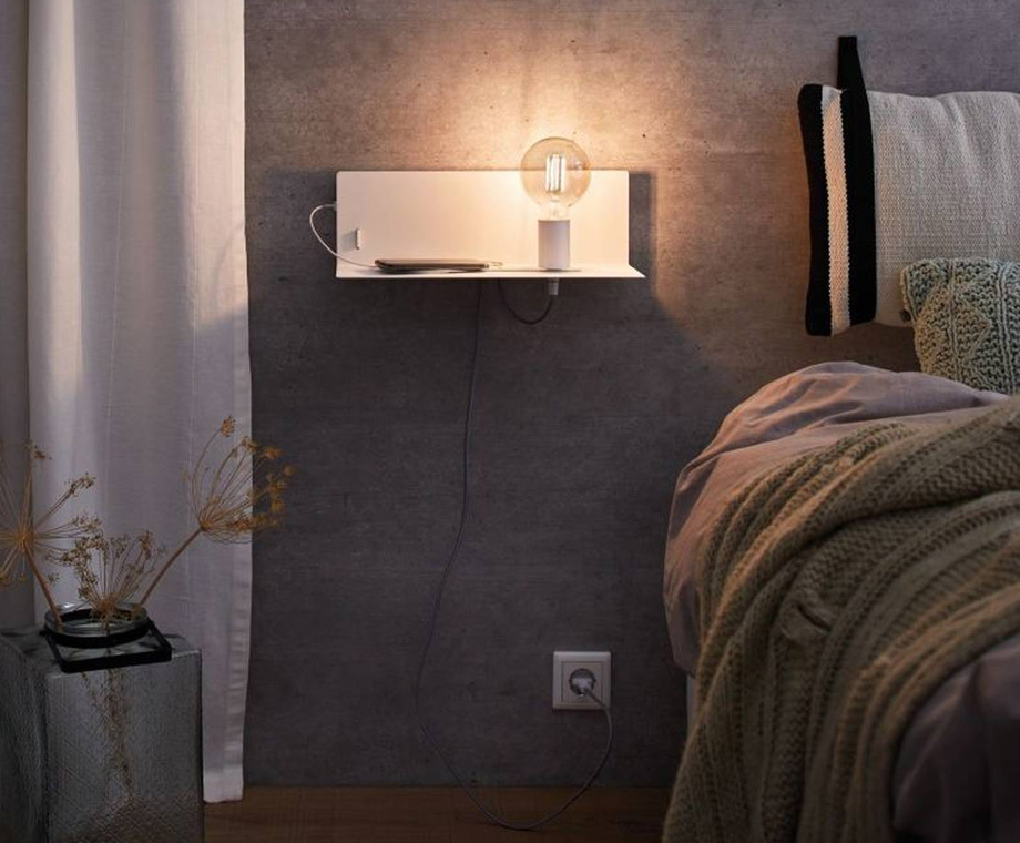 Wandleuchten mit Kabel und Zuleitung für die Steckdose
